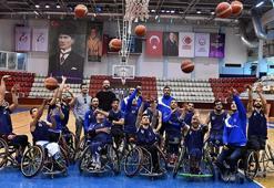 İzmir Büyükşehir Belediyesi, şampiyonluk hedefiyle parkeye çıkıyor