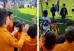 Galatasaraylı miniklerden Fenerbahçe'ye büyük destek!