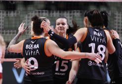 Eczacıbaşı VitrA, Galatasaray HDI Sigorta'yı eleyerek finale yükseldi