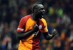 Galatasaraylı Diagne, Ferdi Tayfur şarkısıyla coştu!