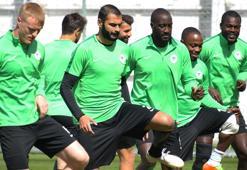Atiker Konyaspor'da Paolo Hurtado takımdan ayrı çalıştı