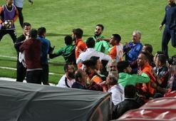Adanaspor - Denizlispor maçında yumruklar konuştu