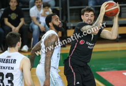 Nefes kesen maçta Beşiktaş, Darüşşafaka'yı mağlup etti: 73-74