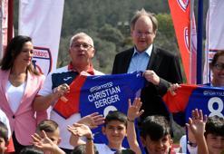 Büyükelçi Christian Berger, Uluslararası U12 İzmir Cup'ın açılışına katıldı