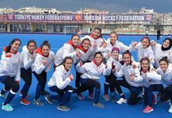 Kadınlar Hokey Türkiye Süper Ligi dolu dizgin devam ediyor