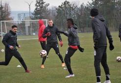 Eskişehirspor İstanbulspor'u yenip nefes almak istiyor