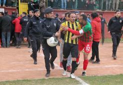 Şampiyonluk maçında 5 gözaltı, 7 kırmızı kart