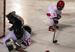 İBB, dünya çocuklarını 23 Nisan'da buz pistinde buluşturuyor