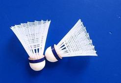 Genç badmintoncular Çekya'ya gitti