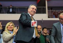 Galatasaray taraftarından Mustafa Cengiz'e büyük destek: Cim Bom Bom halkındır, lisenin değil