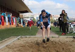 Kocaeli'nde Okullararası Atletizm Şampiyonası yapıldı