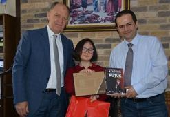 Dünya rekortmeni İrem Öztekin ödüllendirildi