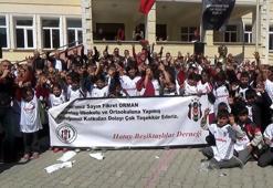 Hatay'da 450 çocuğa Beşiktaş forması giydirildi