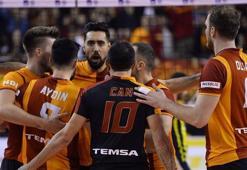 Galatasaray, filede avantaj peşinde