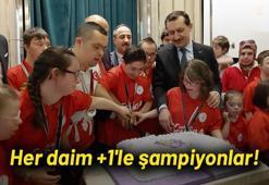Her daim +1'le şampiyonlar!