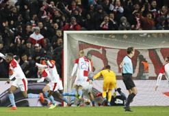 Slavia Prag - Sevilla maç sonucu: 4-3