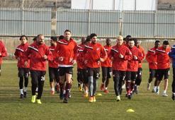 Elazığspor 20 futbolcuyla gitti