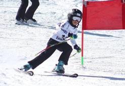 Erciyes'te yeni yıldızlar yetişiyor