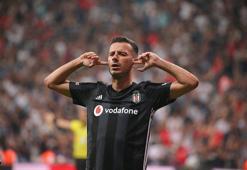 Beşiktaşlı futbolcu Oğuzhan Özyakup'un yeni aşkı!