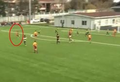 Galatasaray'ın genç futbolcusundan Fenerbahçe'ye harika gol!