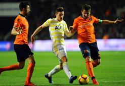 Başakşehir - Fenerbahçe maçında gerilim! Emre Belözoğlu...