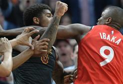 Cedi Osman'ın yıldızlaştığı maçta ortalık karıştı!