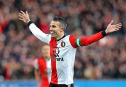 Robin van Persie coştu, Feyenoord rahat kazandı