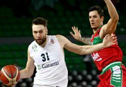 Darüşşafaka Tekfen, Pınar Karşıyaka'ya mağlup etti: 93-78