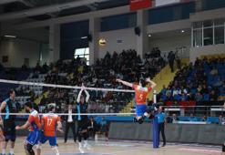 Voleybol: Efeler Ligi - İkbal Afyon Belediye Yüntaş: 3 - İstanbul Büyükşehir Belediyespor: 1