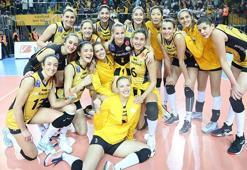 VakıfBank namağlup çeyrek finalde