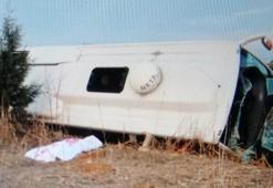 Son dakika! Cimnastikçileri taşıyan midibüs kaza yaptı