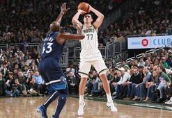 Ersan İlyasova'dan 13 sayı, 7 ribaunt