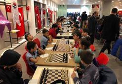 Satranç turnuvasında 985 sporcu yarıştı