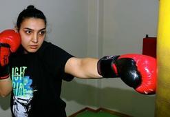 Dünya Kick Boks Şampiyonası'nda derece almak istiyor