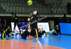 Fenerbahçeli kadın voleybolculardan futbol şov