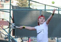 Burdur'da tenis heyecanı