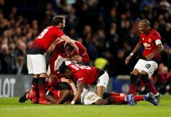 Manchester United zafere Pogba ile koştu