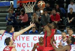 Anadolu Efes - Gaziantep Basketbol maç sonucu: 73-59
