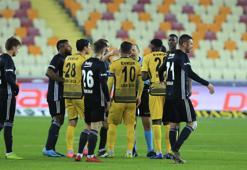 Beşiktaş - Malatyaspor maçında VAR'dan kırmızı kart! Karar doğru mu?