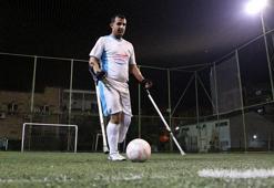 Kazada engelli oldu, futbolla hayata döndü