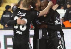 Beşiktaş'ın Atiba kararı! Sözleşmesi bitiyor