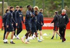 Manchester United'da Pogba-Mourinho savaşı sürüyor