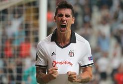 Enzo Roco, Vida'yı solladı