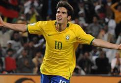 Kaka futbola mı dönüyor?
