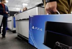 PlayStation 4, Ağustos 2018'in en çok satan konsolu oldu!