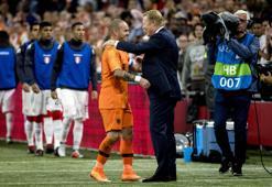 Wesley Sneijder, Hollanda Milli Takımına veda etti