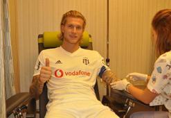 Beşiktaş'ın yeni transferi Karius sağlık kontrolünden geçti
