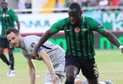 Yevhen Seleznyov yoksa Elvis Manu var!