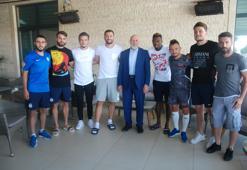 Afyet Afyonspor'un ilk hedefi lige tutunmak
