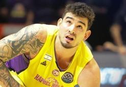 Beşiktaş, Joe Alexander ile imzaladı